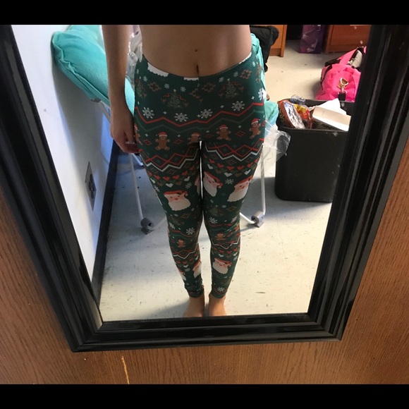 Christmas Leggings! - Picture 3 of 6